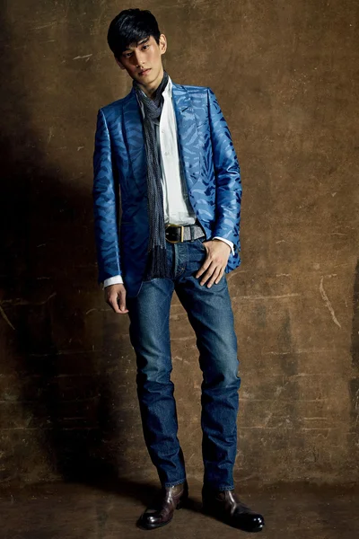 Look 25